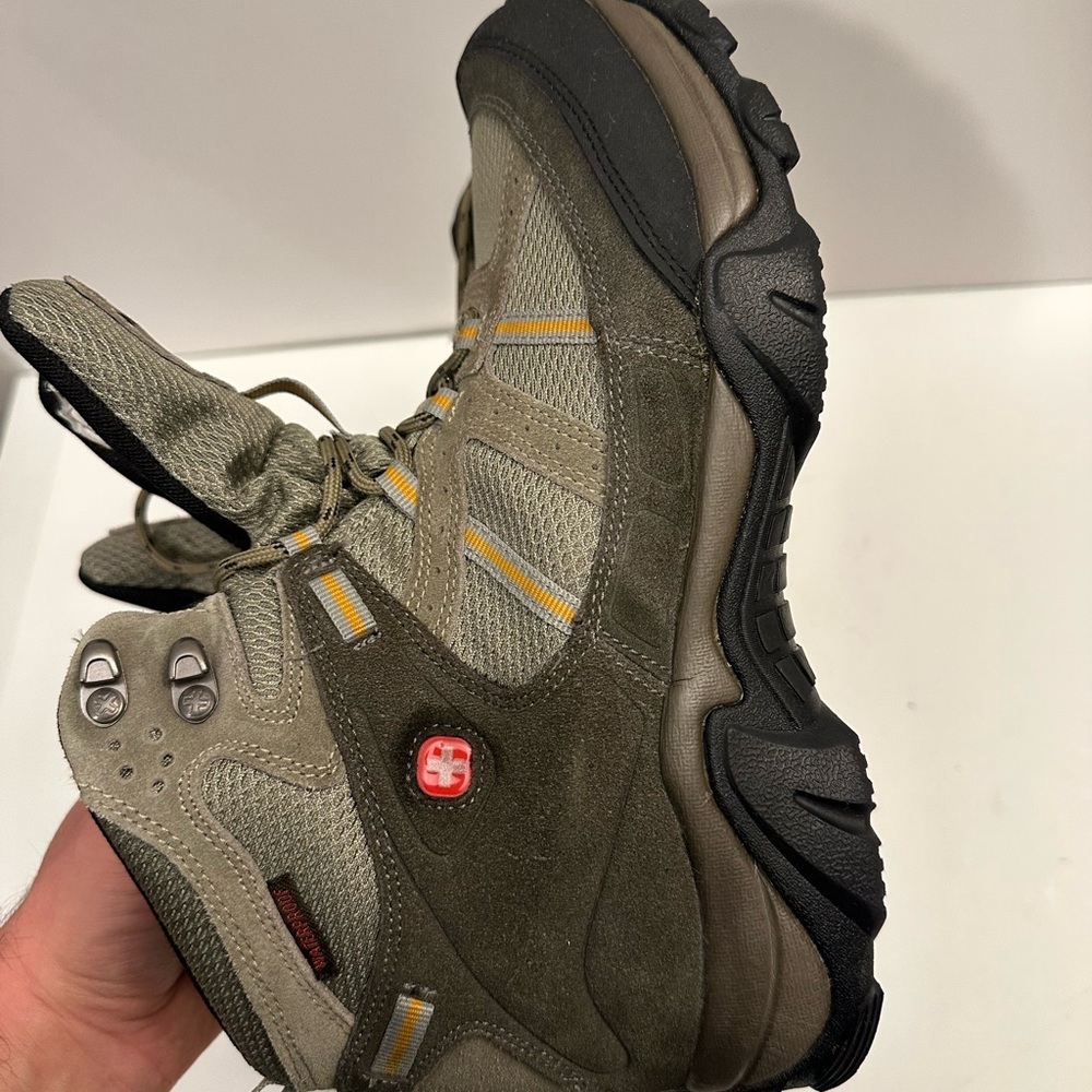 Wenger Swiss Army Anchorage Mid Vibram Sole Hiking Boots MS6104.16 Size US 9.5 - Picture 8 of 14